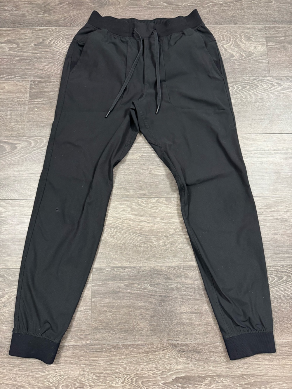 Lululemon Men’s Size M Black Jogger Pants - Picture 3 of 7